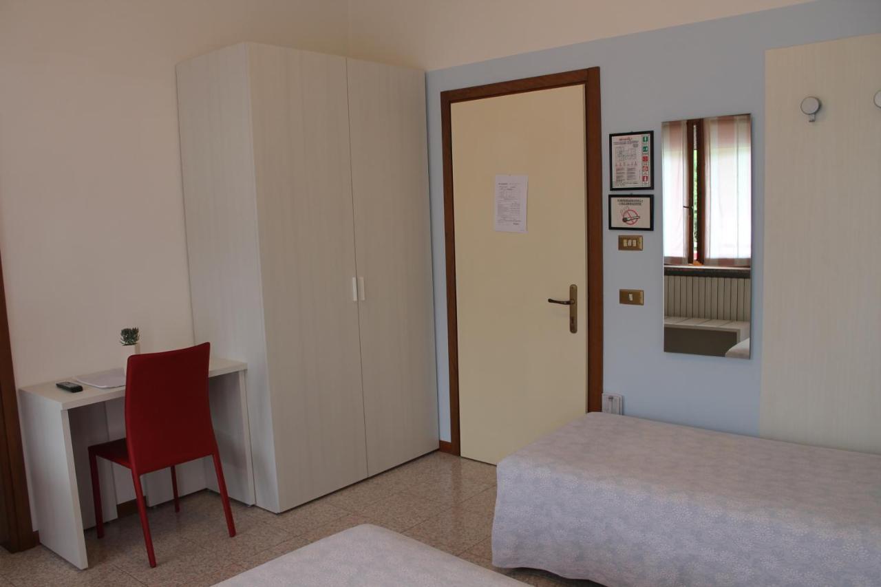 Hotel O'Scugnizzo 2 Беллуно Экстерьер фото