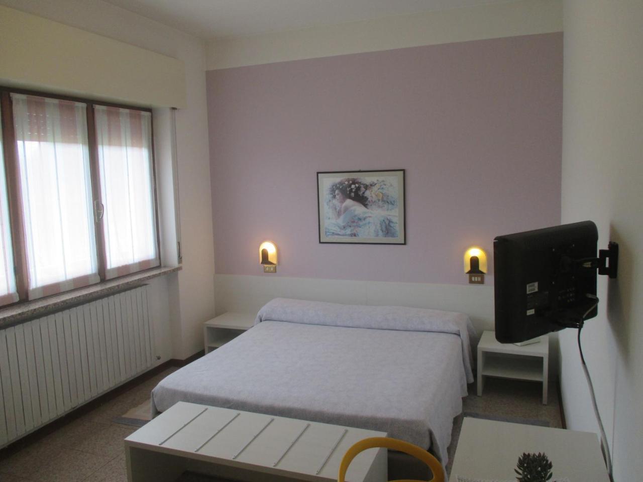 Hotel O'Scugnizzo 2 Беллуно Экстерьер фото